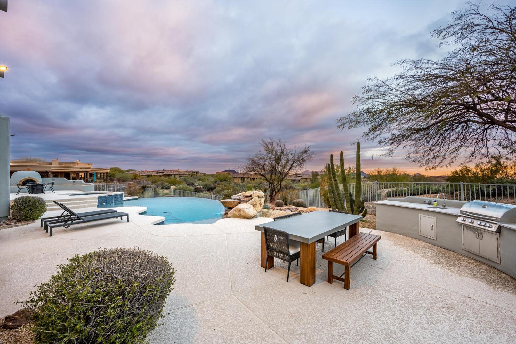 Mountain Views Swimming A Private Escape At Sonoran Serenity Holiday home *